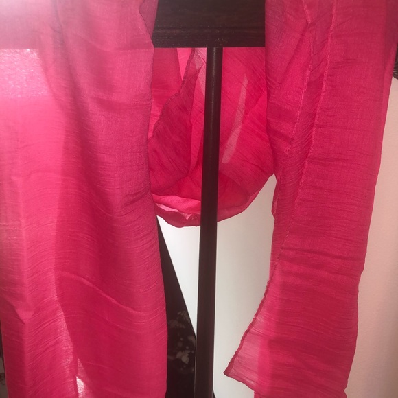 Rose Red long scarf - Picture 5 of 5